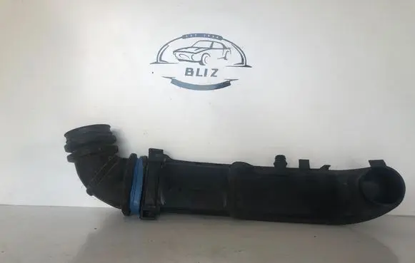Mercedes-Benz CLK A208 C208 Air intake hose/pipe A1111402512 2900303069