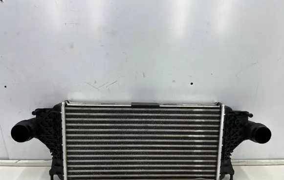 Mercedes-Benz GL X166 Intercooler radiator a0995000600
