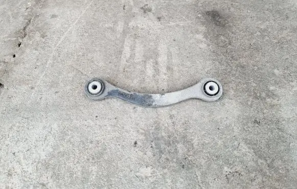 Mercedes-Benz E W211 Rear upper control arm/wishbone R2303521805
