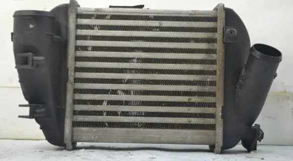 Audi A4 S4 B7 8E 8H Intercooler radiator 8E0145805P