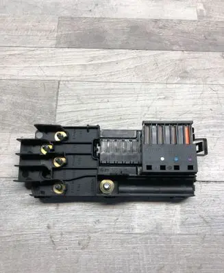 Mercedes-Benz R W251 Fuse box set 2115452601