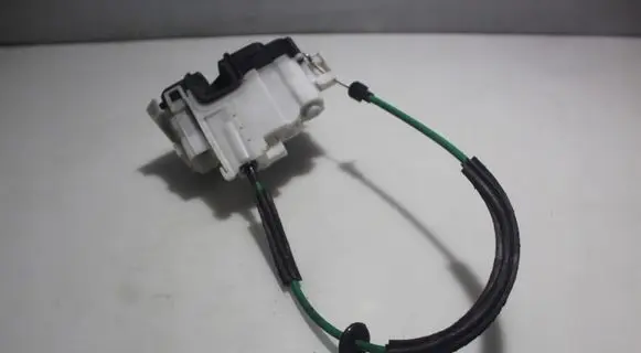 Alfa Romeo 159 Front door lock