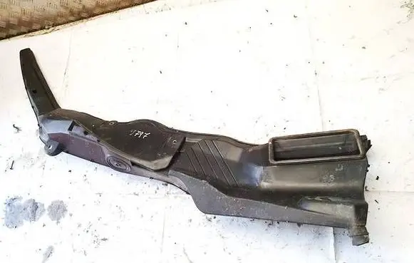 Mercedes-Benz C W202 Wiper trim 2028300044