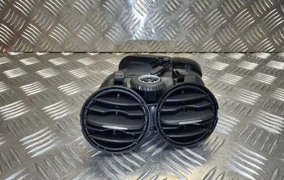 Volkswagen Tiguan Dash center air vent grill 5M0819061