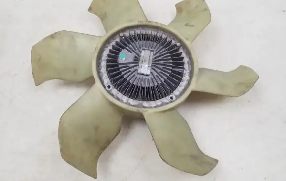 Mitsubishi L200 Viscous fan clutch 