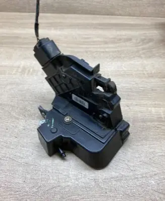 Ford C-MAX I Rear door lock 3M5AR26413BN 1452169