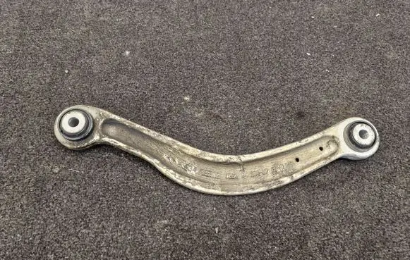 Mercedes-Benz GLC X253 C253 Rear control arm A20407