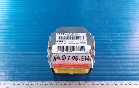 Audi A4 S4 B7 8E 8H Airbag control unit/module 8E0959655G