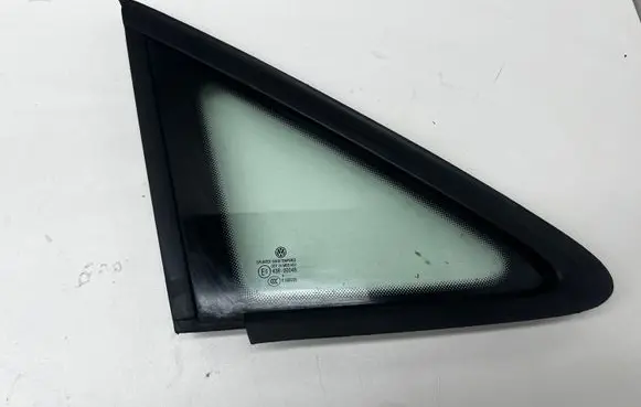 Volkswagen Touran II Front triangle window/glass 1T0845412