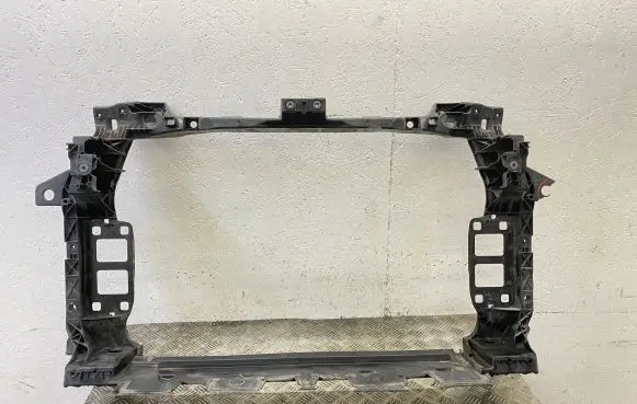 Audi Q7 4M Radiator support slam panel bracket 4M0804285