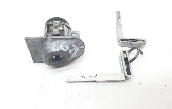 Volvo S80 Ignition key/card 30784963AUTOFROST