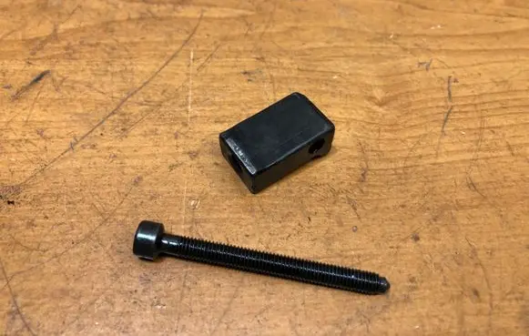 Audi A3 S3 8L Fuel Injector clamp holder