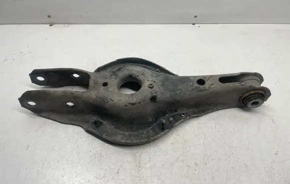 BMW 1 F20 F21 Rear upper control arm/wishbone 6792541