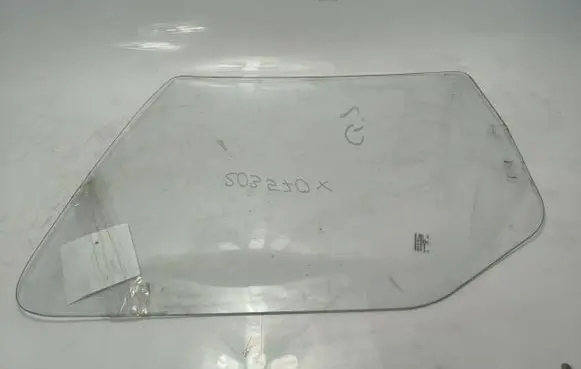 Mercedes-Benz Sprinter W906 Front windscreen/windshield window 