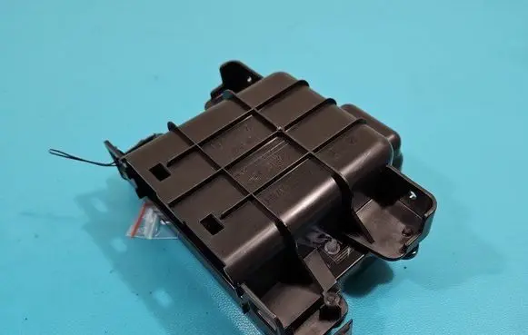 Opel Insignia B Central body control module 13529205 IMPRK1456843