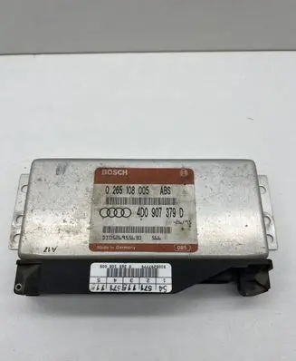 Audi A6 S6 C4 4A Engine control unit/module 4D0907379D 0265108005 DT0526955630