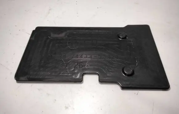 Battery tray