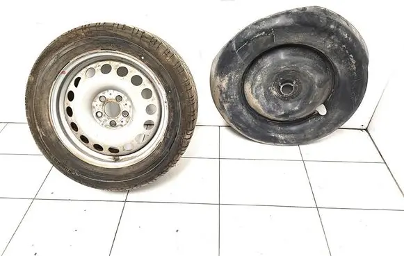 Mercedes-Benz Vito Viano W447 R17 spare wheel A4474010201