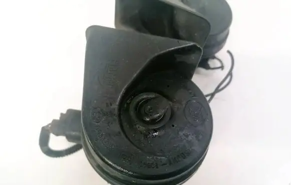 Ford Focus Horn signal E30055306
