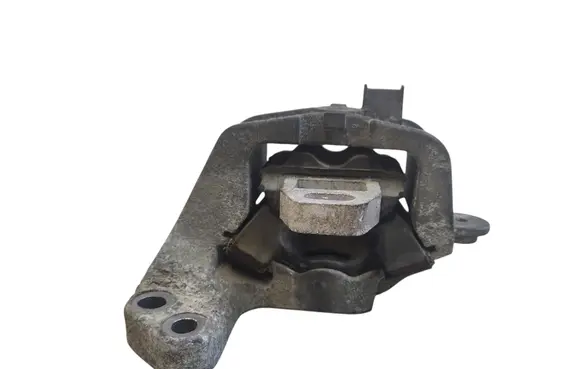 Engine mount bracket