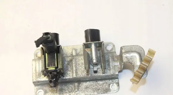 Ford Focus C-MAX Valve vacuum BS7E9J559AA