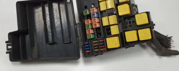 Jaguar S-Type Fuse box set XW4T-14A067-B