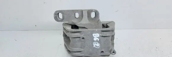Volkswagen PASSAT B6 Engine mount bracket 1K0199262