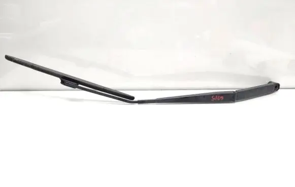 Nissan Leaf I (ZE0) Front wiper blade arm D905B3LA