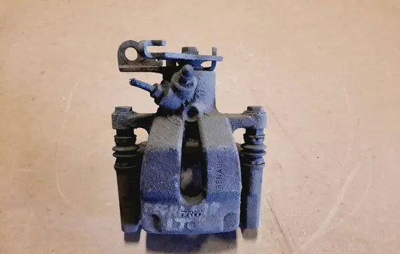 Renault Megane II Rear brake caliper