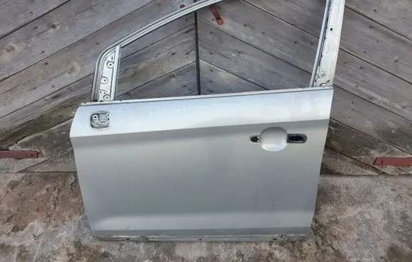 Ford Kuga I Front door