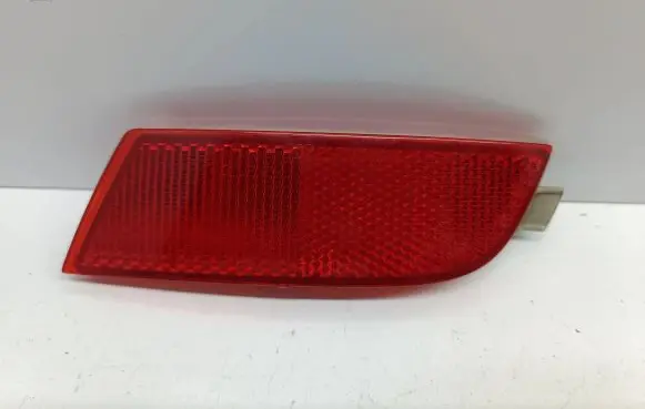 Rear tail light reflector