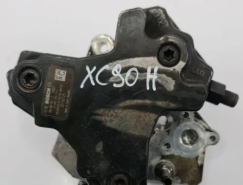 Volvo XC90 Fuel injection high pressure pump 30756125
