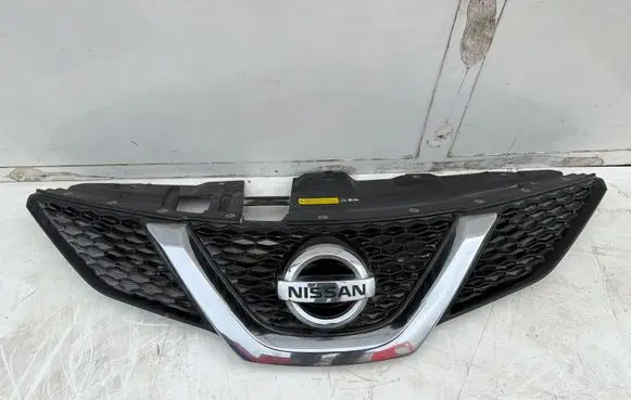Nissan Juke I F15 Front grill 623124EA0D