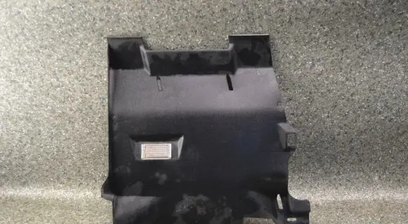 BMW 5 E34 Dashboard lower bottom trim panel 19461200
