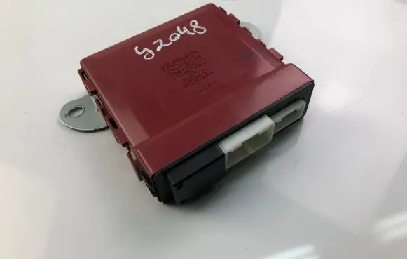 Lexus IS 220D-250-350 Other control units/modules 8943053011