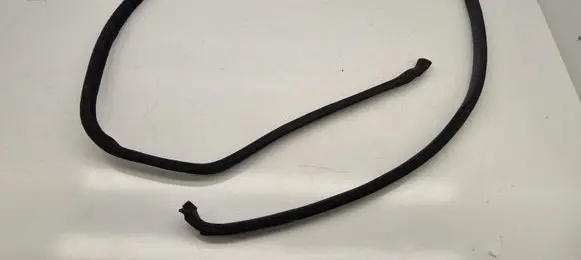 Mercedes-Benz S W126 Rear door rubber seal (on body) 