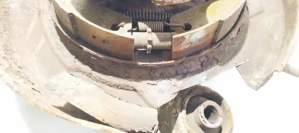 Mitsubishi Pajero Handbrake/parking brake pads 