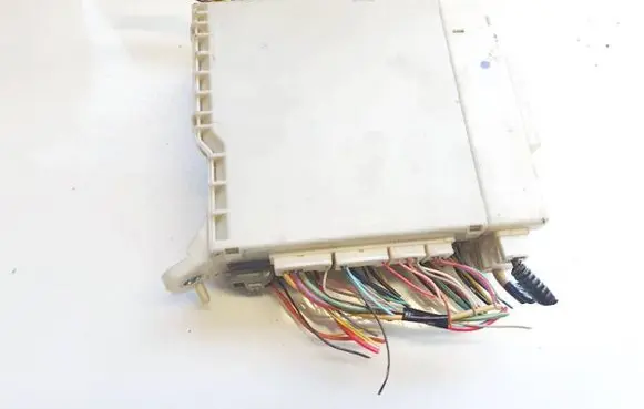 Lexus IS 220D-250-350 Fuse box set 8273053050 82730-53050
