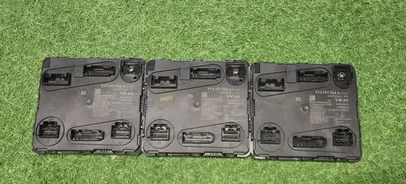 Porsche Cayenne (9Y0 9Y3) Comfort/convenience module 9Y0907064AJ 4N0907064J