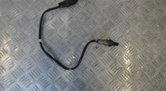 Volkswagen Tiguan Lambda probe sensor 04L906262AE