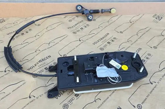 Volkswagen Multivan T7 Gear selector 7T0713033AC