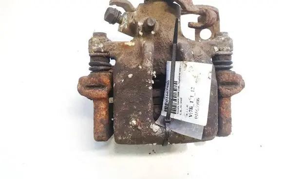Toyota Auris 150 Rear brake caliper