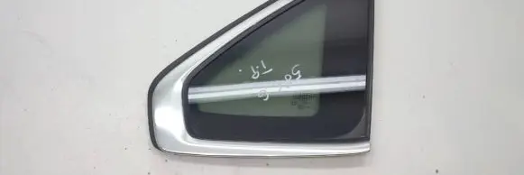 Volvo S90, V90 Rear side window