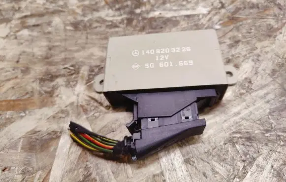 Mercedes-Benz S W140 Seat control module 1408203226