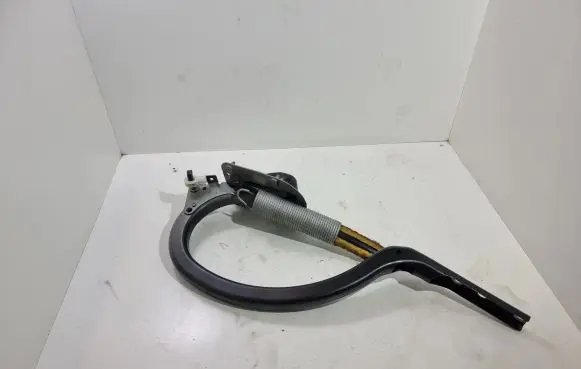 Tailgate/trunk/boot hinge
