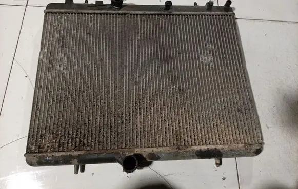 Peugeot 307 Coolant radiator 
