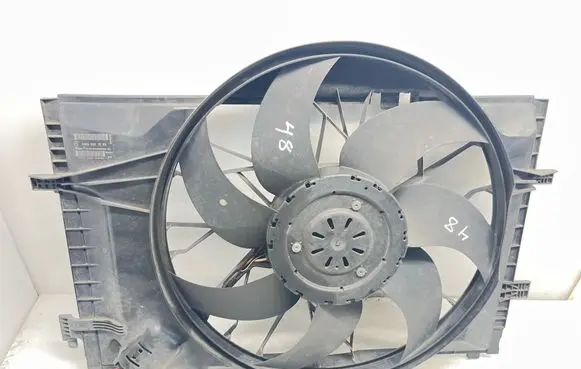 Mercedes-Benz C W203 Electric radiator cooling fan A2035001593