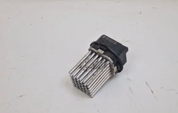 Land Rover Freelander 2 - LR2 Heater blower motor/fan resistor F7253002 5HL00894121