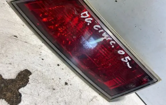 Honda Civic Tailgate rear/tail lights 22616721