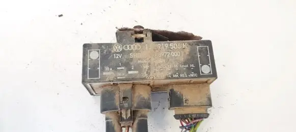 Coolant fan relay